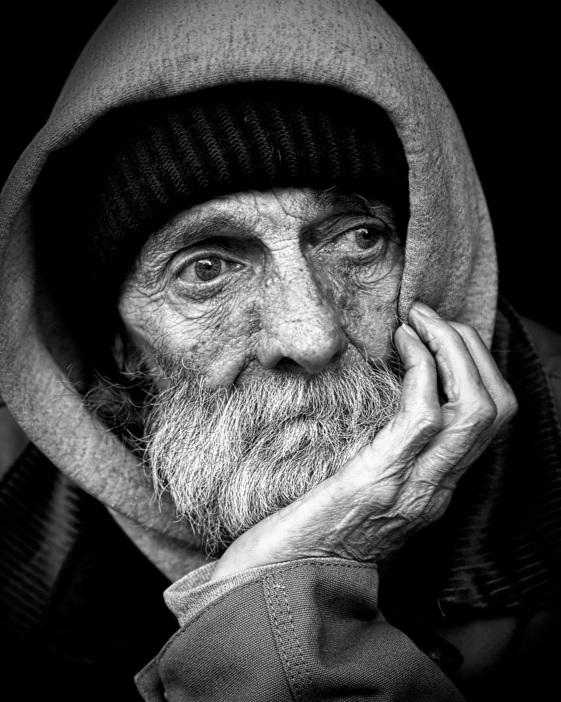 Homeless man photo by pixabay from pexels.co